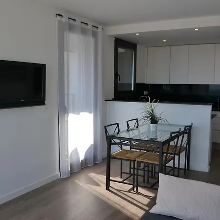 Cau Del Llop 9 Apartment *